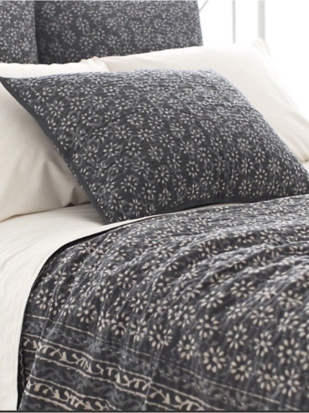 Pine Cone Hill quilt Queen